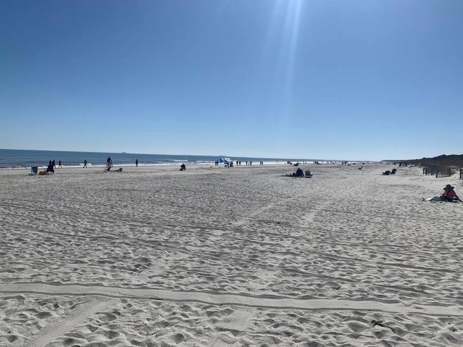 Beachin It!-Oceanview Updated 2024, King Bed Bikes Хилтон-Хед-Айленд Экстерьер фото